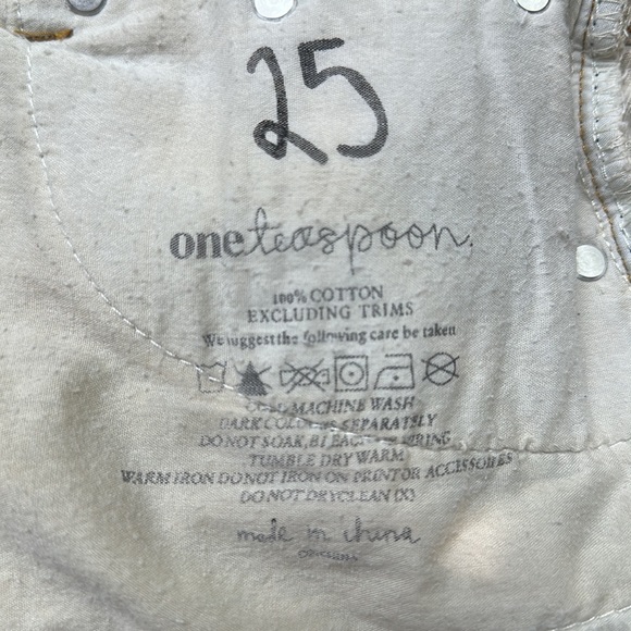 One Teaspoon denim shorts - Picture 9 of 9